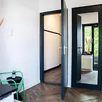 Severini With Own Kitchen & Bathroom Nyaraló *