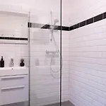 Severini With Own Kitchen & Bathroom *