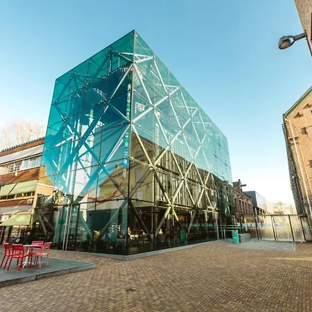 Severini With Own Kitchen & Bathroom בית נופש טילבורג