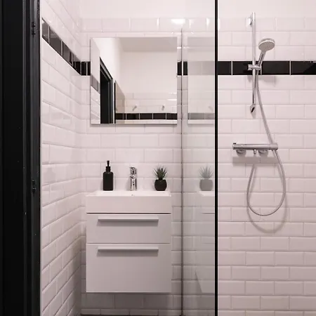 Severini With Own Kitchen & Bathroom