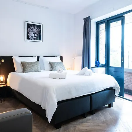 Severini With Own Kitchen & Bathroom *