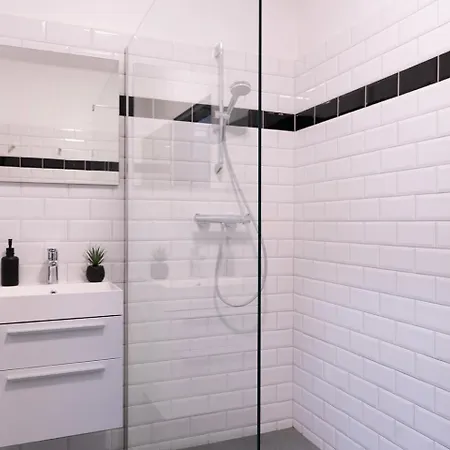 Severini With Own Kitchen & Bathroom *