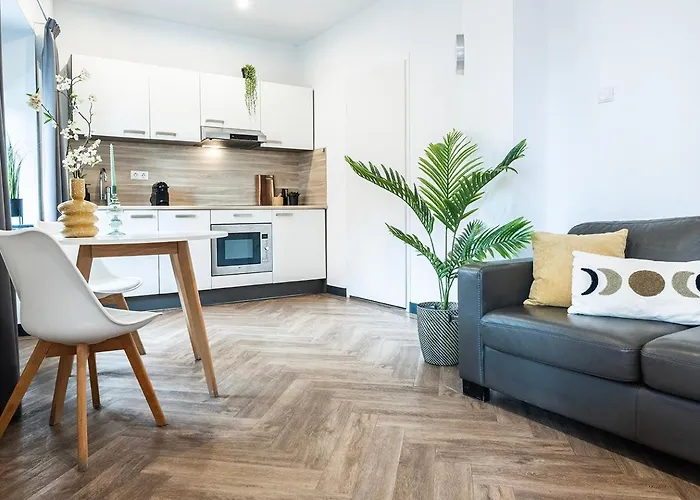 Ferienhaus Severini With Own Kitchen & Bathroom Tilburg