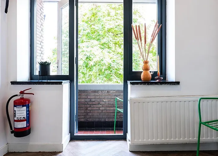 Severini With Own Kitchen & Bathroom Ferienhaus Tilburg