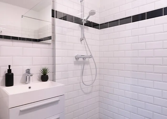 Severini With Own Kitchen & Bathroom * Tilbourg